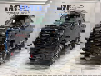 Used 2022 GMC Sierra 1500 AT4 w/ AT4 Preferred Package image 1