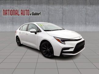 Used 2025 Toyota Corolla SE image 1