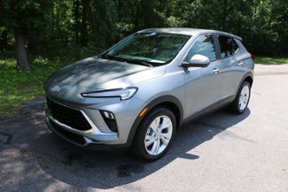 Used 2025 Buick Encore GX Preferred w/ Advanced Technology Package image 1