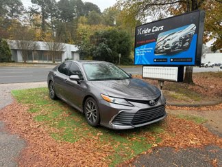 Used 2021 Toyota Camry XLE image 1