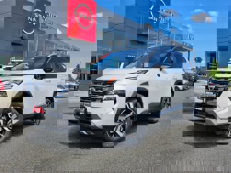 New 2025 Nissan Rogue SL image 1
