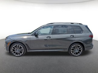 New 2026 BMW X7 M60i image 1