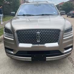 Used 2020 Lincoln Navigator Reserve w/ Luxury Package image 1