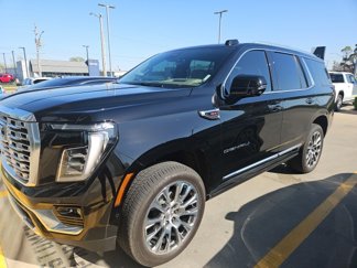 Used 2025 GMC Yukon Denali w/ Denali Reserve Package image 1