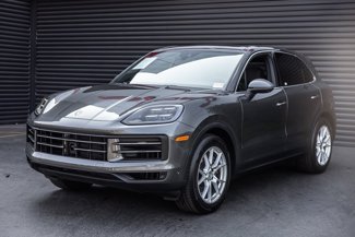 Certified 2025 Porsche Cayenne image 1