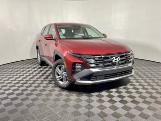 New 2025 Hyundai Tucson SE image 1