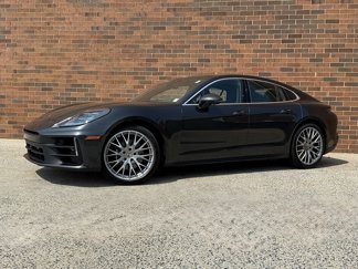 New 2025 Porsche Panamera 4 image 1
