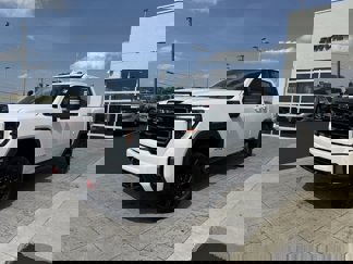 Used 2024 GMC Sierra 2500 AT4 w/ AT4 Preferred Package image 1