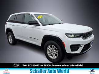 Used 2023 Jeep Grand Cherokee Laredo image 1
