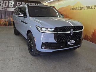 New 2025 Lincoln Navigator L Reserve w/ Jet Appearance Package image 1