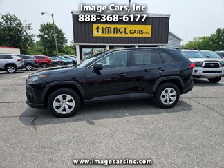 Used 2022 Toyota RAV4 LE image 1