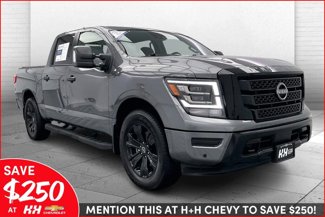 Used 2024 Nissan Titan SV w/ SV Convenience Package image 1