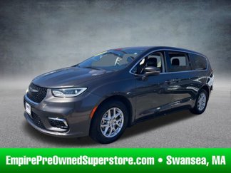 Used 2023 Chrysler Pacifica Touring-L image 1