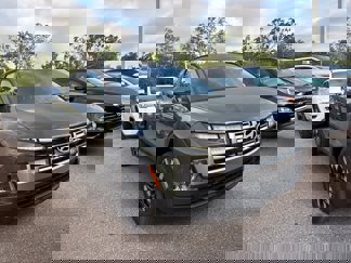 Used 2025 Hyundai Santa Cruz SEL image 1