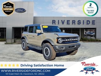 New 2025 Ford Bronco Outer Banks w/ Sasquatch Package image 1