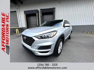 Used 2019 Hyundai Tucson SE image 1