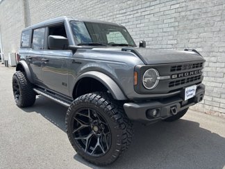 Used 2023 Ford Bronco Black Diamond image 1