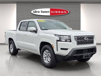 Used 2024 Nissan Frontier SV image 1