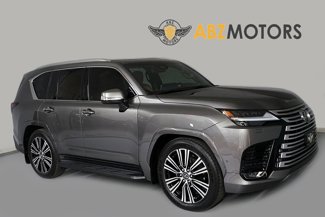 Used 2025 Lexus LX 700h Luxury image 1