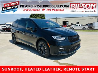 New 2025 Chrysler Pacifica Select image 1