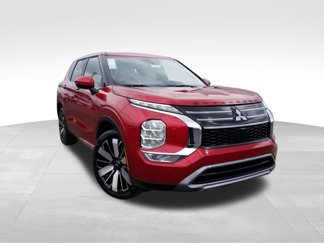 New 2025 Mitsubishi Outlander SE image 1