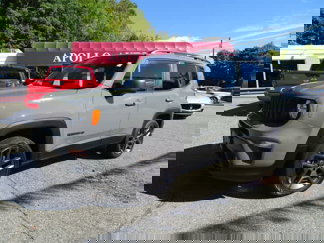 Used 2021 Jeep Renegade Latitude image 1