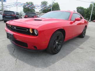 Used 2022 Dodge Challenger SXT image 1