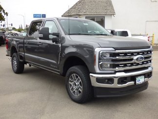 New 2025 Ford F250 4x4 Crew Cab Super Duty image 1