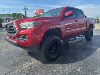 Used 2021 Toyota Tacoma SR5 image 1