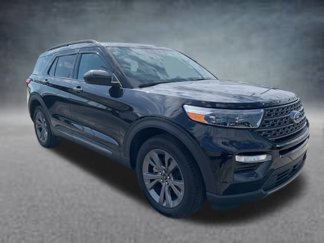 Certified 2024 Ford Explorer XLT w/ Equipment Group 202A image 1