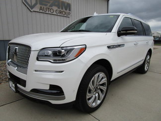 Used 2024 Lincoln Navigator Premiere image 1
