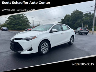 Used 2017 Toyota Corolla LE image 1