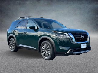 New 2025 Nissan Pathfinder SL w/ SL Premium Package image 1
