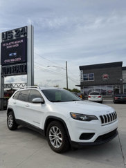 Used 2020 Jeep Cherokee Latitude image 1