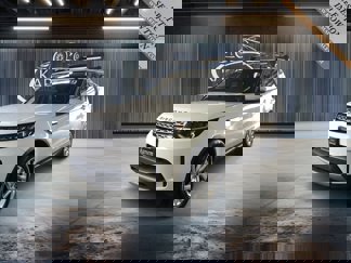 Used 2019 Land Rover Discovery HSE image 1