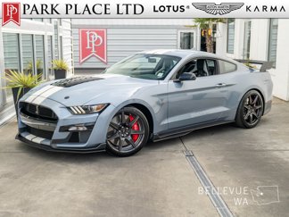 Used 2022 Ford Mustang Shelby GT500 w/ Carbon Fiber Track Pack image 1