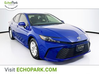 Used 2025 Toyota Camry LE image 1