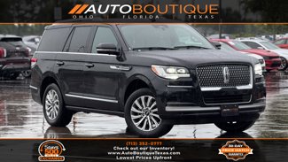 Used 2024 Lincoln Navigator Premiere image 1
