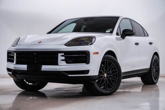 Used 2024 Porsche Cayenne Coupe image 1