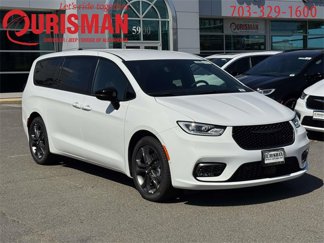 New 2026 Chrysler Pacifica Select image 1