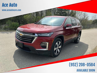 Used 2023 Chevrolet Traverse LT w/ LT Premium Package image 1