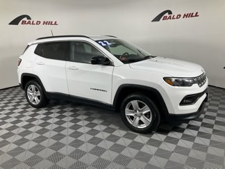 Certified 2022 Jeep Compass Latitude w/ Convenience Group image 1