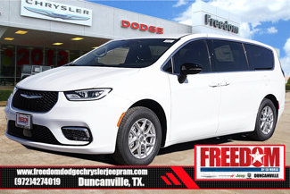 New 2025 Chrysler Pacifica Select image 1