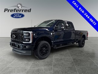 New 2025 Ford F350 XLT image 1
