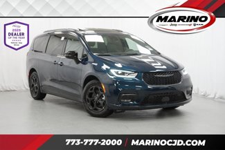 New 2025 Chrysler Pacifica Select image 1