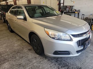 Used 2016 Chevrolet Malibu LT image 1