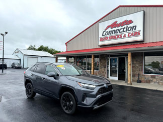 Used 2023 Toyota RAV4 SE image 1