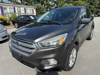 Used 2017 Ford Escape SE image 1