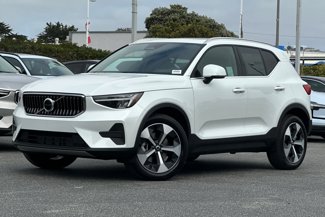 New 2025 Volvo XC40 B5 Core w/ Protection Package Premier image 1