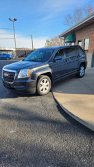 Used 2017 GMC Terrain SLE image 1